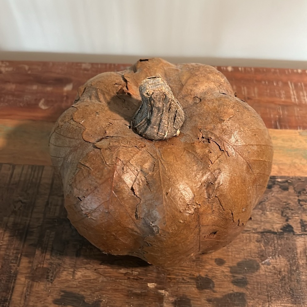 Rustic Pumpkin - Picture 2 of 6